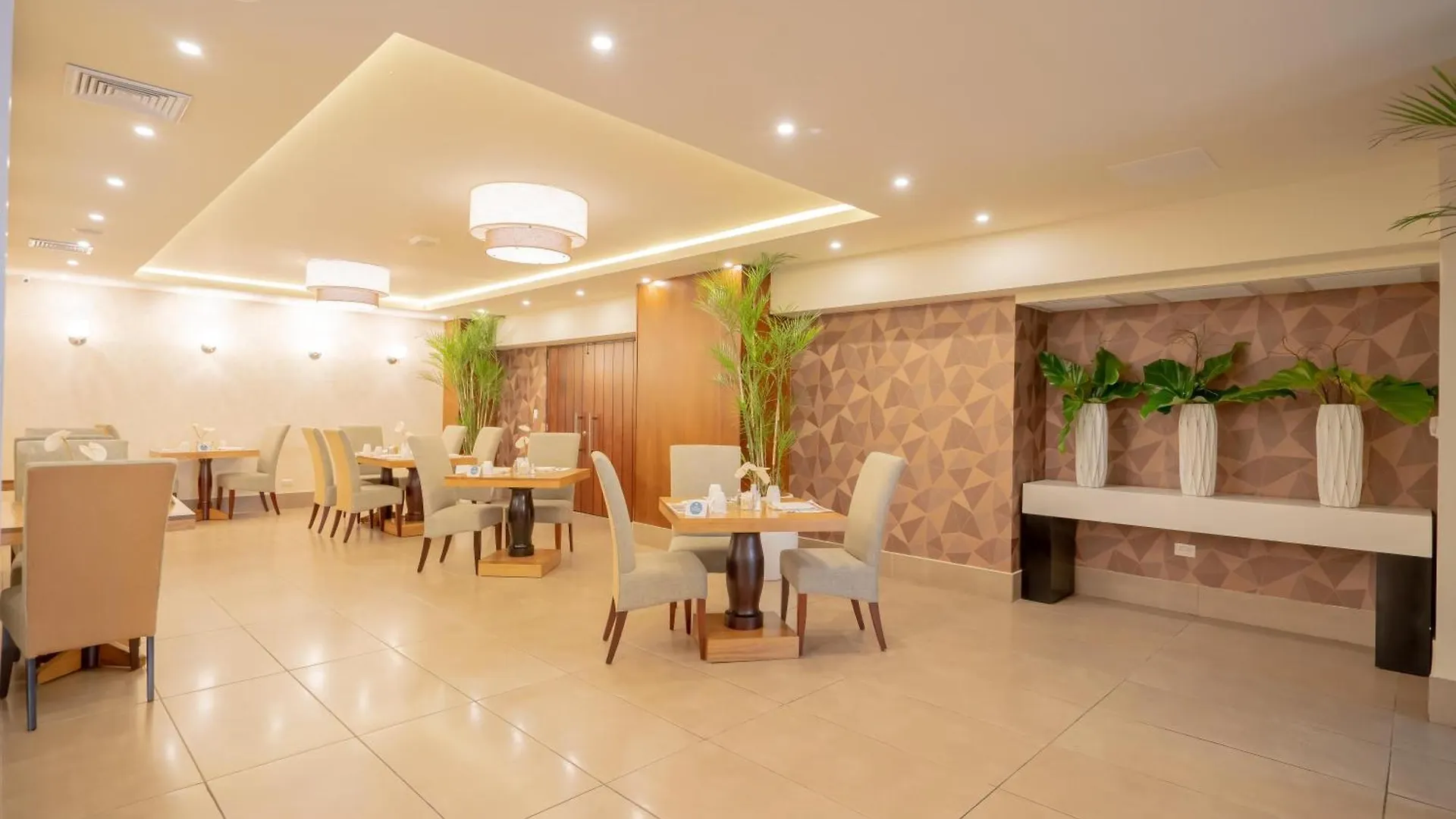 *****  Hodelpa Gran Almirante Hotel Santiago De Los Caballeros Dominican Republic